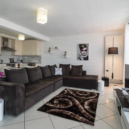 Luxury Penthouse Apartment With 3 Balconies -2 Bedrooms -Petrus View & Parking Lüksemburg Dış mekan fotoğraf